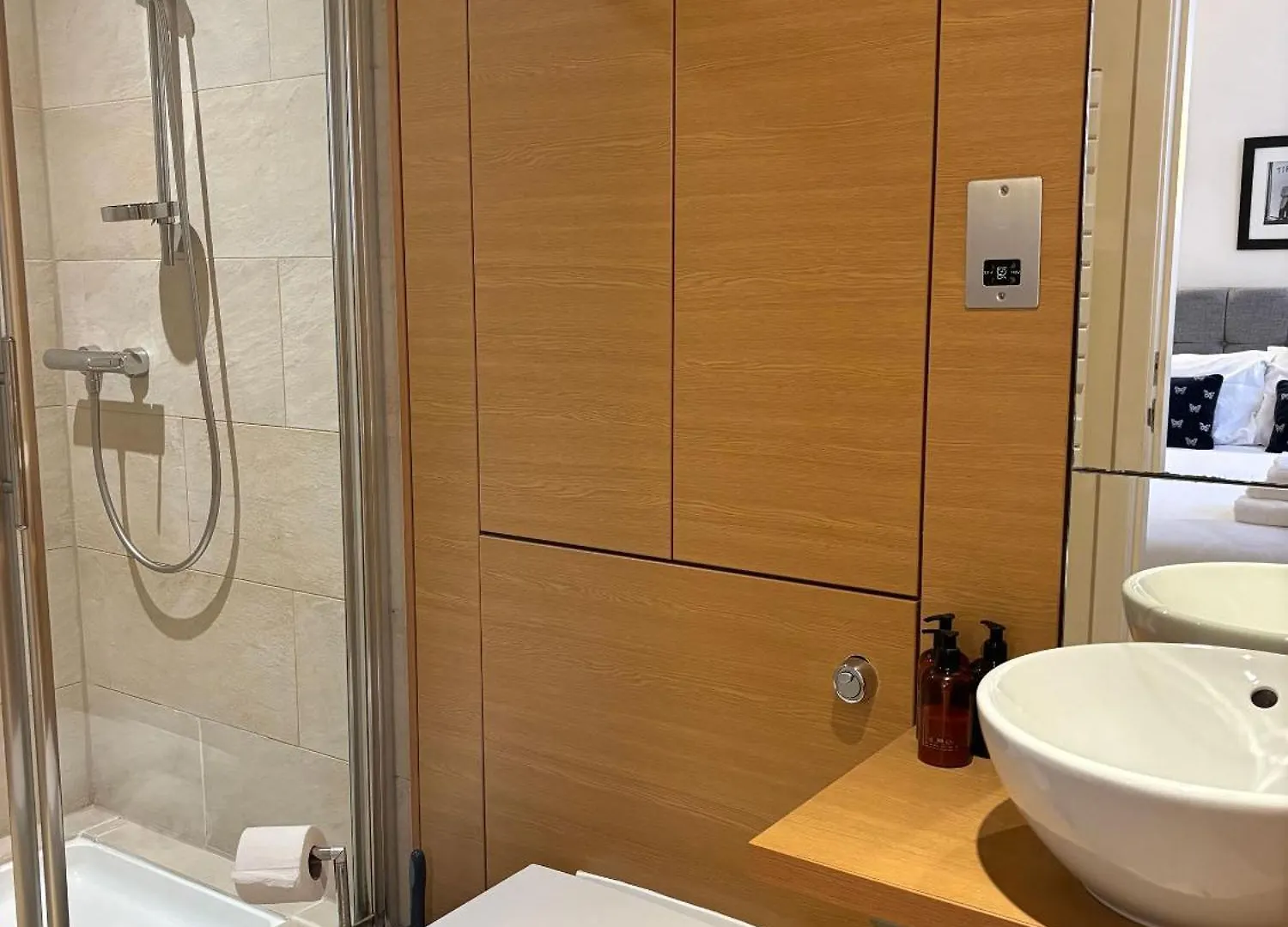 Extremely Central Quartermile Apartment Near To Castle And University Edinburgh